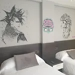 Arts - Gasteiz Centro Отель 2*