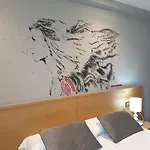 Arts - Gasteiz Centro Отель 2*