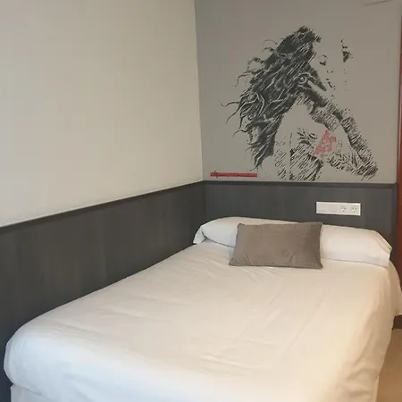 酒店 Arts - Gasteiz Centro 2*