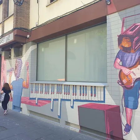 Arts - Gasteiz Centro Szálloda 2*