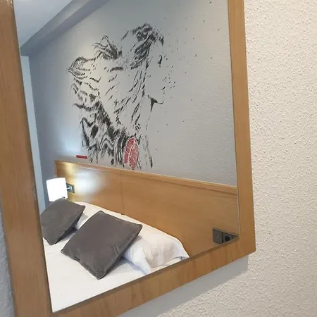 Arts - Gasteiz Centro Szálloda 2*