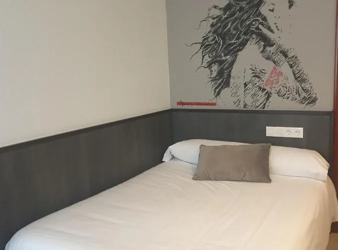 Hotel Arts - Gasteiz Centro 2*